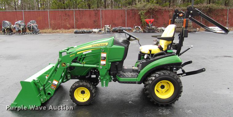 image for item FJ9614 2018 John Deere 1025R MFWD tractor