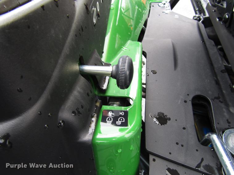 image for item FJ9614 2018 John Deere 1025R MFWD tractor