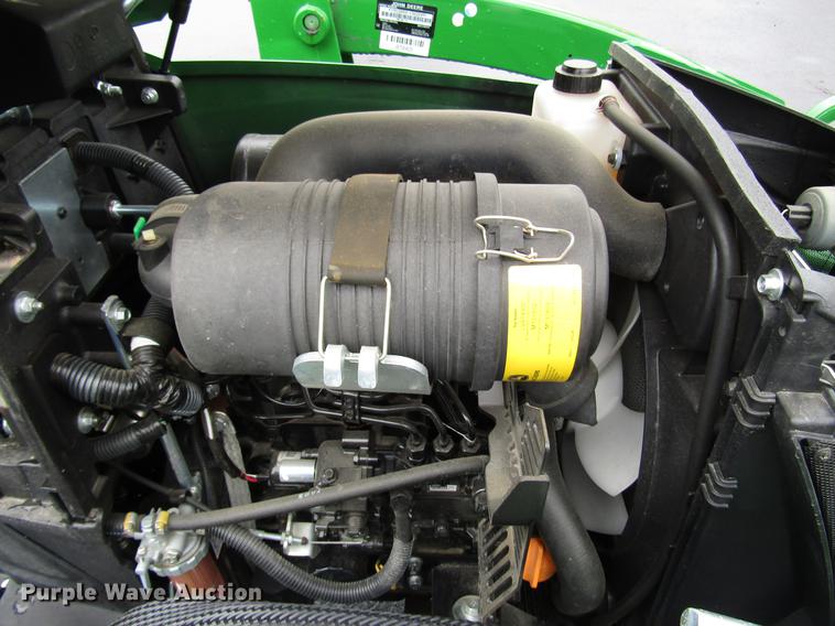 image for item FJ9614 2018 John Deere 1025R MFWD tractor