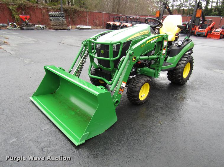 image for item FJ9614 2018 John Deere 1025R MFWD tractor