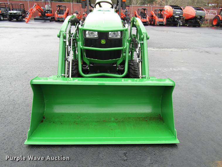 image for item FJ9614 2018 John Deere 1025R MFWD tractor