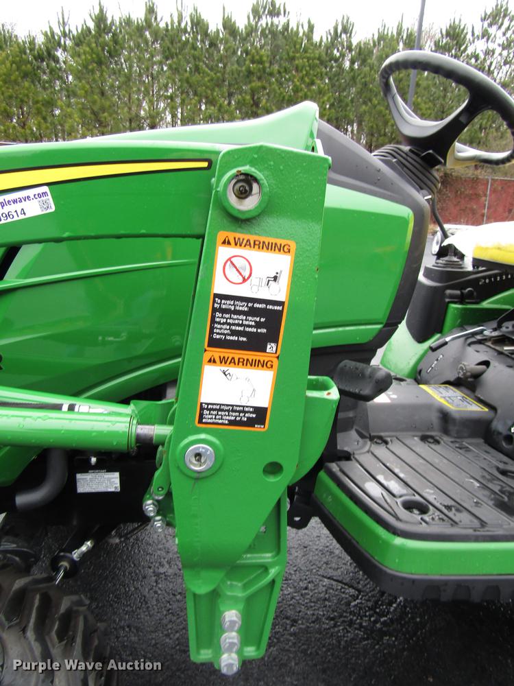 image for item FJ9614 2018 John Deere 1025R MFWD tractor