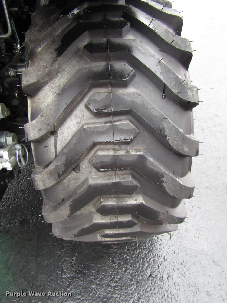 image for item FJ9614 2018 John Deere 1025R MFWD tractor