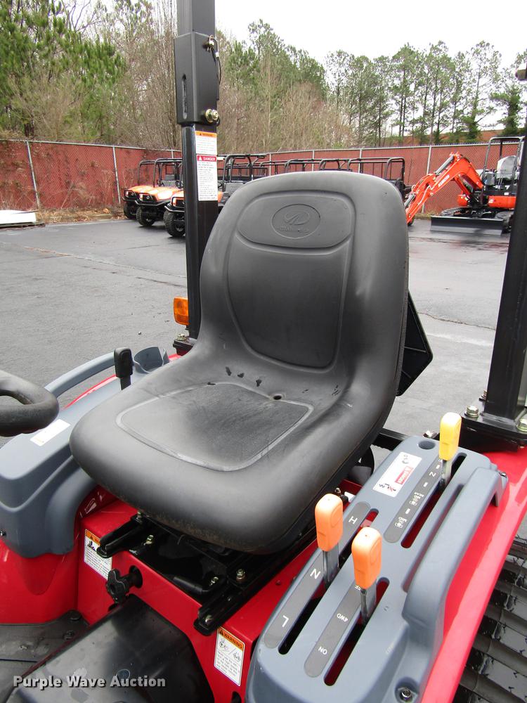 image for item FJ9615 Mahindra eMax 22S MFWD tractor