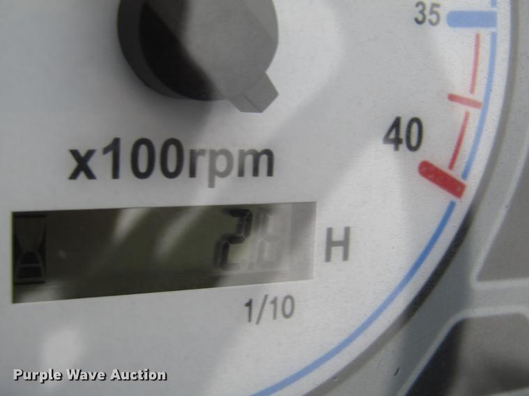 image for item FJ9615 Mahindra eMax 22S MFWD tractor