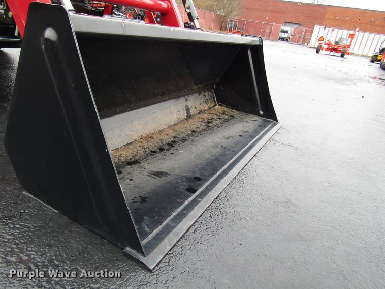 image for item FJ9615 Mahindra eMax 22S MFWD tractor