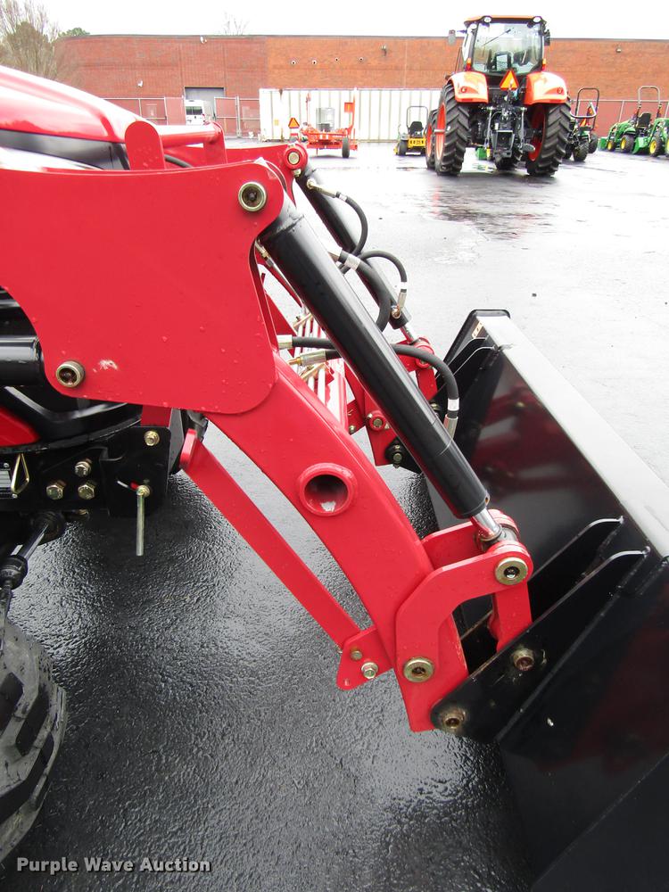 image for item FJ9615 Mahindra eMax 22S MFWD tractor