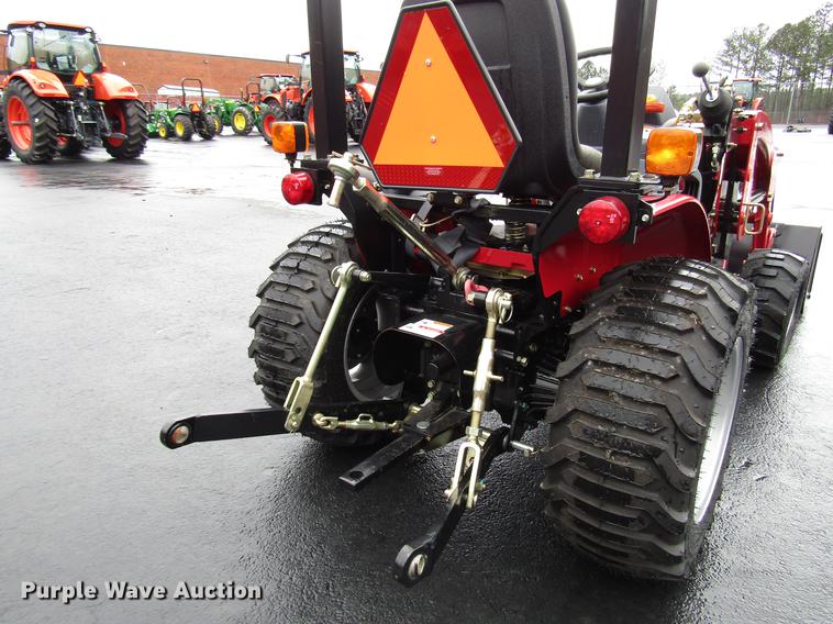 image for item FJ9615 Mahindra eMax 22S MFWD tractor