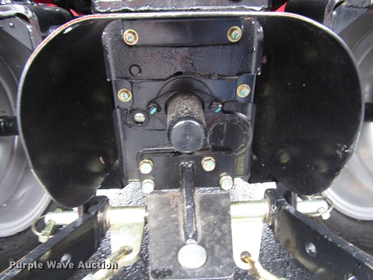 image for item FJ9615 Mahindra eMax 22S MFWD tractor