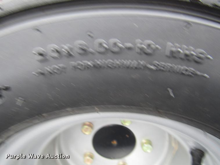 image for item FJ9615 Mahindra eMax 22S MFWD tractor