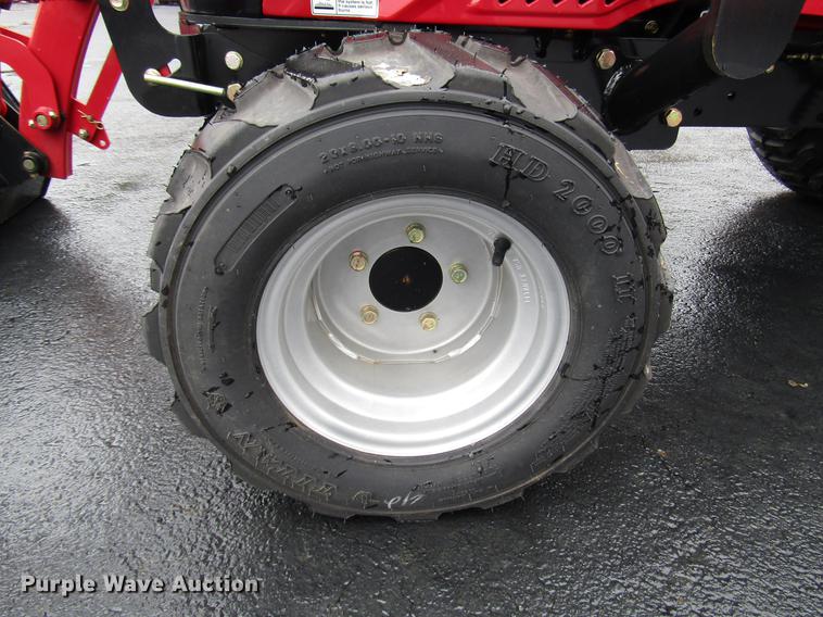 image for item FJ9615 Mahindra eMax 22S MFWD tractor