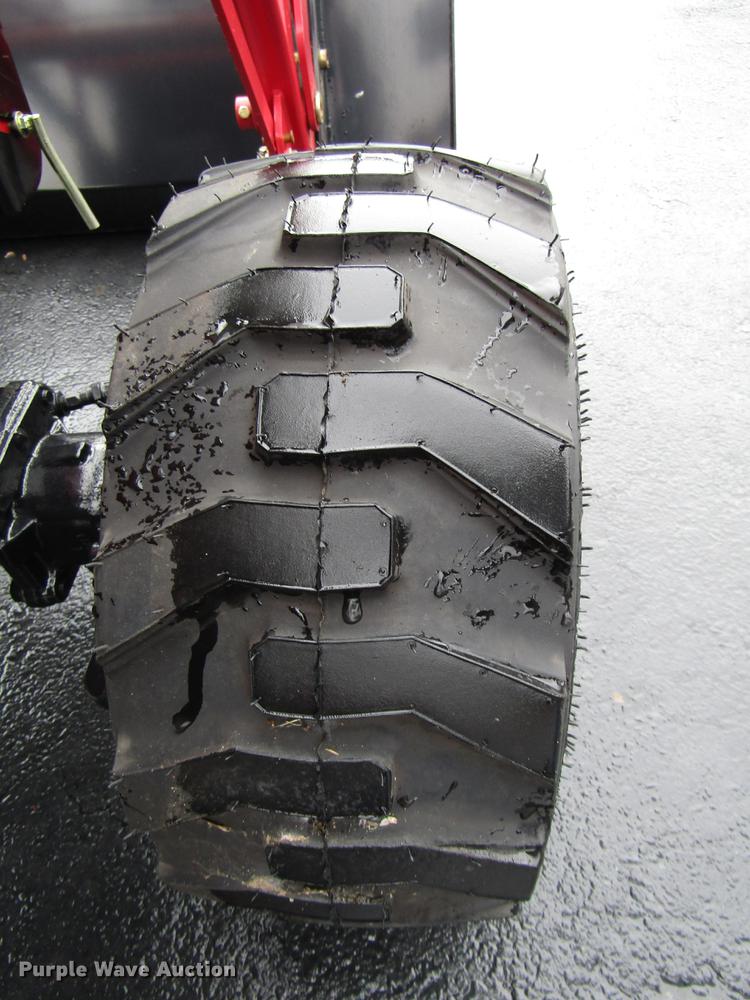 image for item FJ9615 Mahindra eMax 22S MFWD tractor