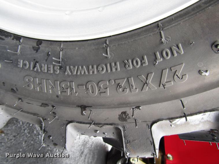 image for item FJ9615 Mahindra eMax 22S MFWD tractor