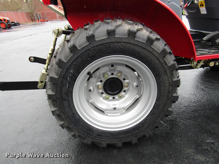 image for item FJ9615 Mahindra eMax 22S MFWD tractor