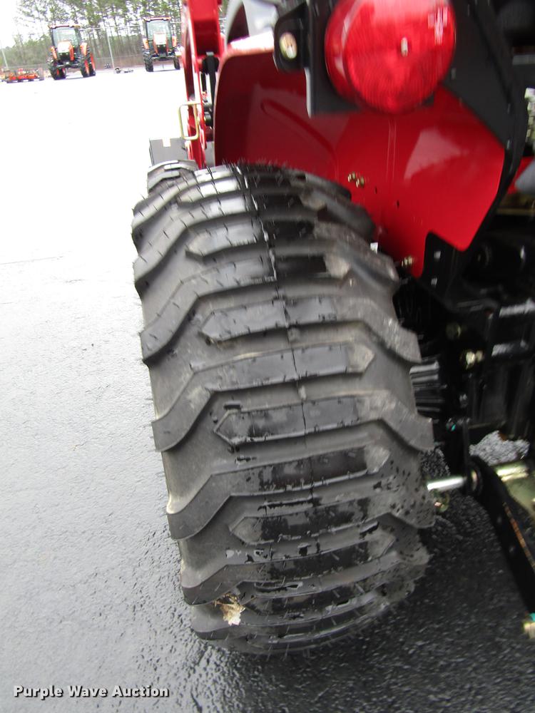 image for item FJ9615 Mahindra eMax 22S MFWD tractor