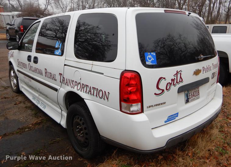 image for item FQ9506 2007 Chevrolet Uplander van