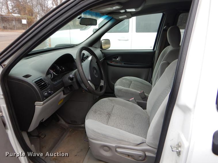 image for item FQ9506 2007 Chevrolet Uplander van