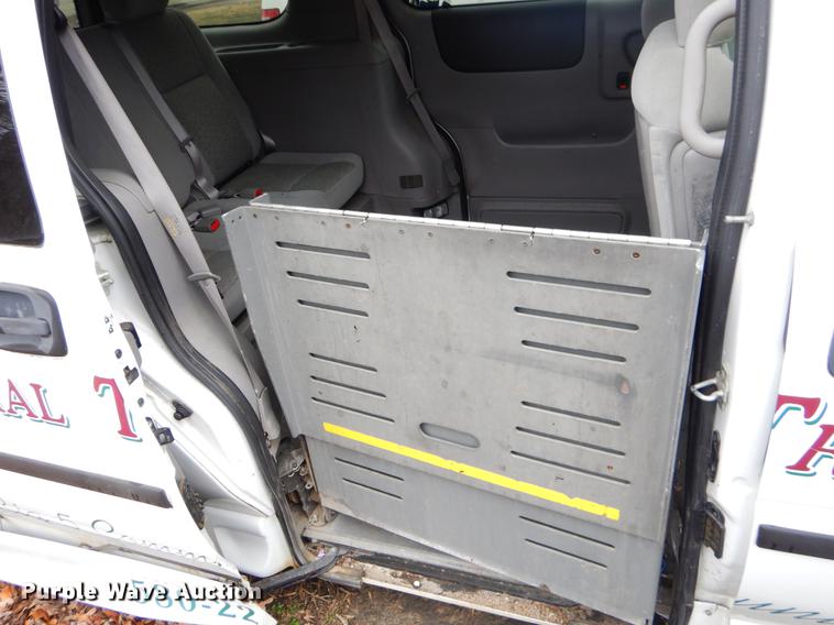 image for item FQ9506 2007 Chevrolet Uplander van