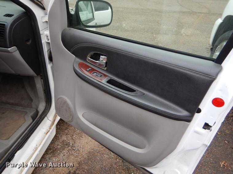 image for item FQ9506 2007 Chevrolet Uplander van