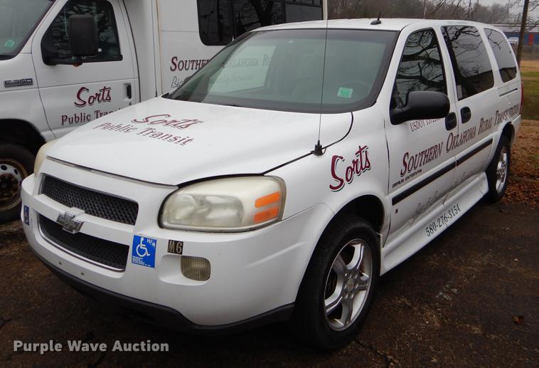image for item FQ9509 2007 Chevrolet Uplander van