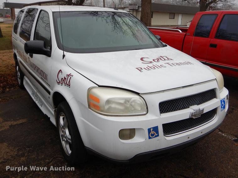 image for item FQ9509 2007 Chevrolet Uplander van