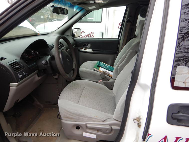 image for item FQ9509 2007 Chevrolet Uplander van
