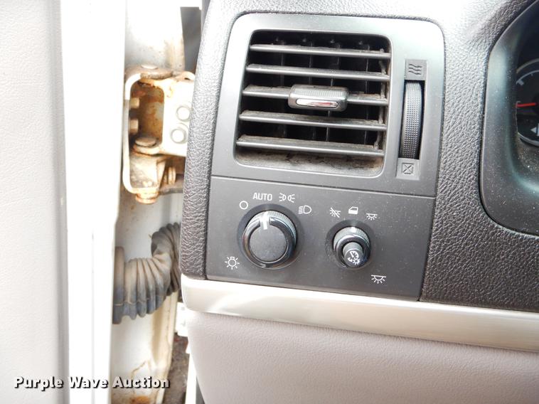 image for item FQ9509 2007 Chevrolet Uplander van