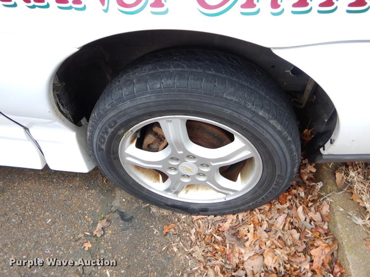 image for item FQ9509 2007 Chevrolet Uplander van