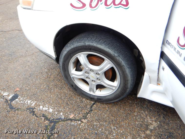 image for item FQ9509 2007 Chevrolet Uplander van