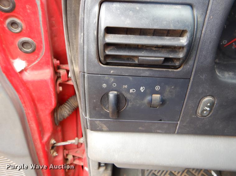 image for item FQ9511 2005 Ford F250 Super Duty SuperCab pickup truck