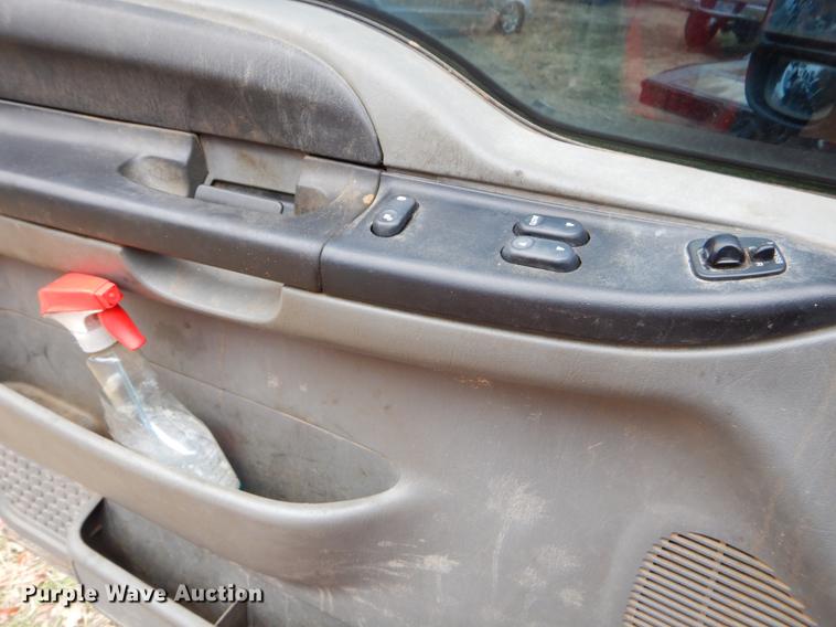 image for item FQ9511 2005 Ford F250 Super Duty SuperCab pickup truck