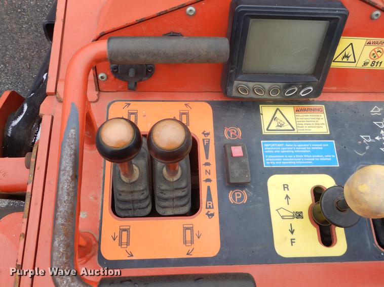 image for item FQ9541 2015 Ditch Witch SK850 compact utility loader