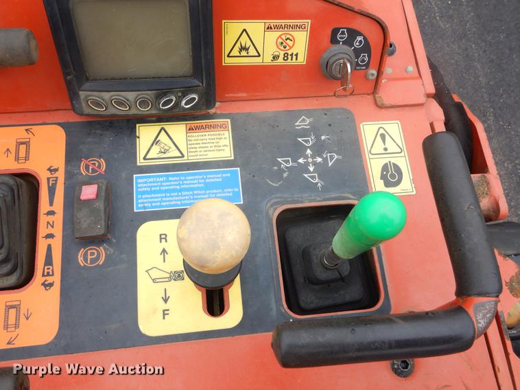 image for item FQ9541 2015 Ditch Witch SK850 compact utility loader