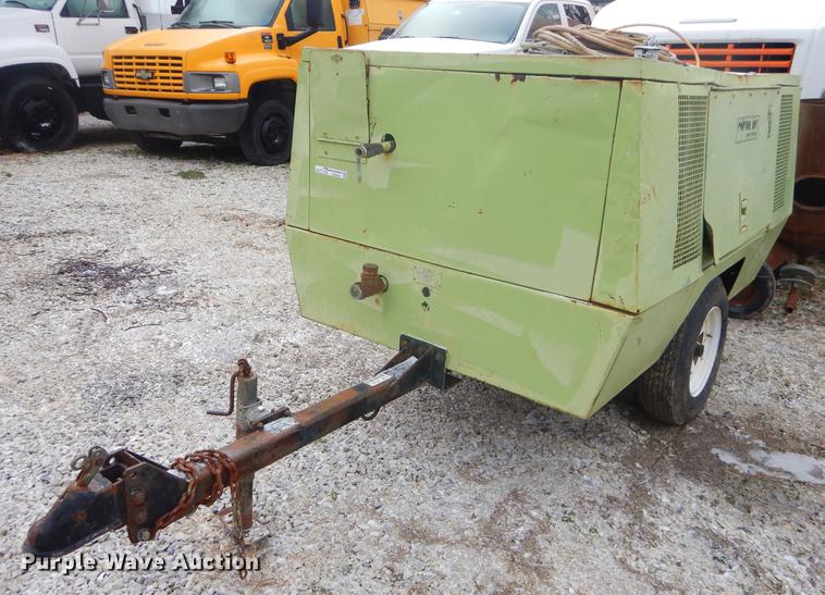 image for item FQ9542 Sullair 185DPCJD air compressor