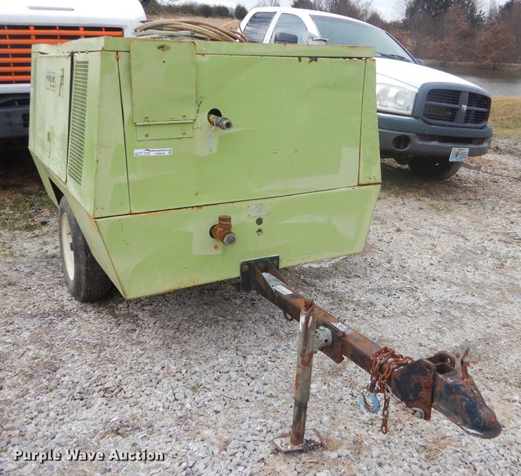 image for item FQ9542 Sullair 185DPCJD air compressor