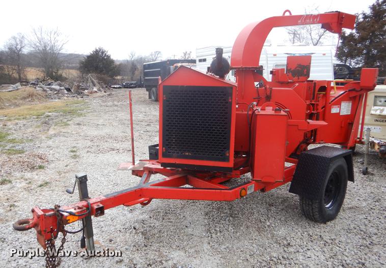 image for item FQ9544 2011 Bandit 90XP wood chipper