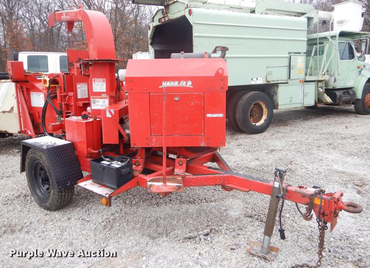 image for item FQ9544 2011 Bandit 90XP wood chipper