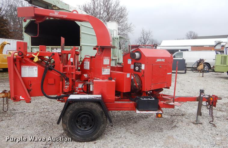 image for item FQ9544 2011 Bandit 90XP wood chipper