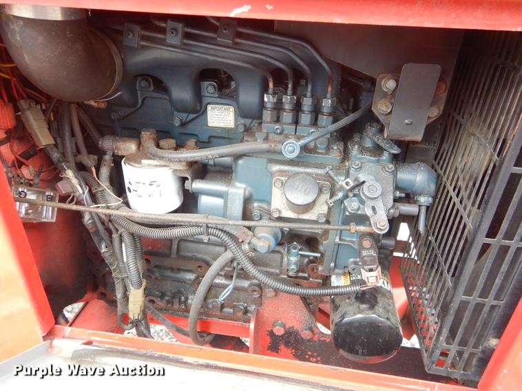 image for item FQ9544 2011 Bandit 90XP wood chipper