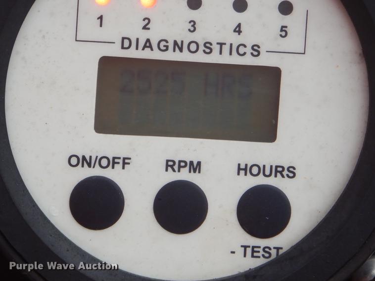 image for item FQ9544 2011 Bandit 90XP wood chipper