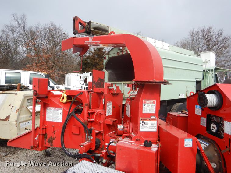 image for item FQ9544 2011 Bandit 90XP wood chipper