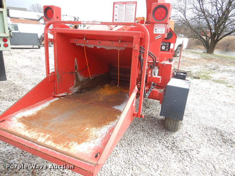 image for item FQ9544 2011 Bandit 90XP wood chipper