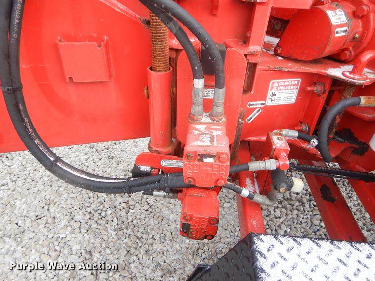 image for item FQ9544 2011 Bandit 90XP wood chipper