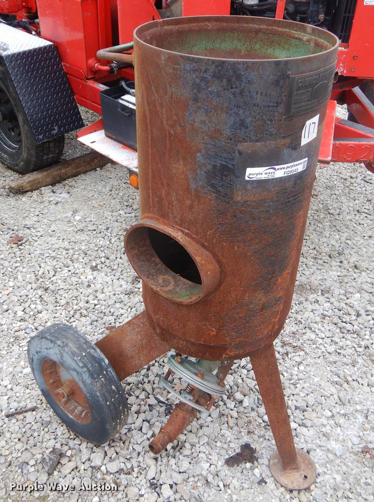 image for item FQ9545 (2) sandblasters