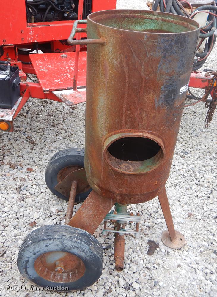 image for item FQ9545 (2) sandblasters