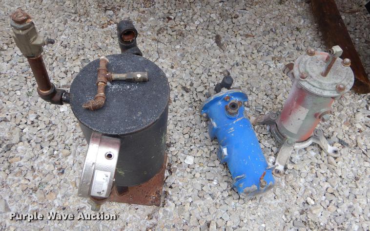 image for item FQ9545 (2) sandblasters