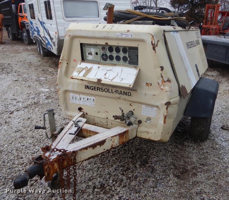 image for item FQ9555 1996 Ingersoll Rand P185 air compressor