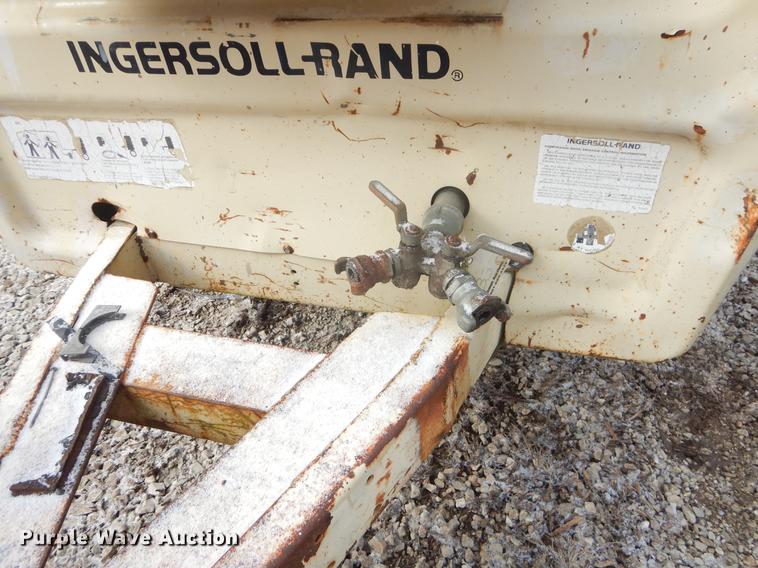 image for item FQ9555 1996 Ingersoll Rand P185 air compressor