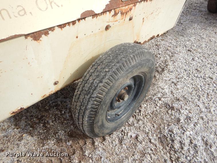 image for item FQ9555 1996 Ingersoll Rand P185 air compressor