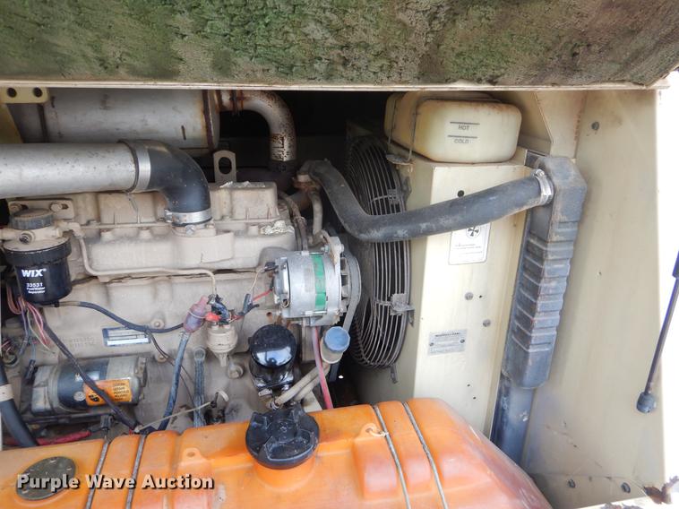 image for item FQ9555 1996 Ingersoll Rand P185 air compressor